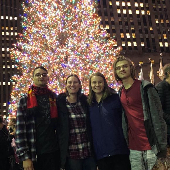 Meet your Posher, Michelle - Picture 1 of 1